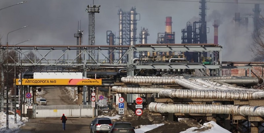 Через зростання імпортних поставок вартість палива зростає, проте Росія надалі к...