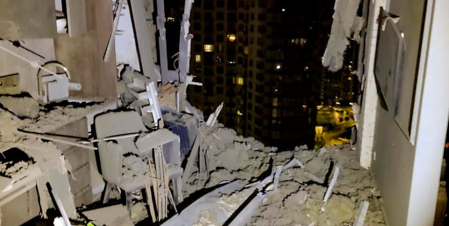 Обстріли міст України, нічна атака на Київ, російські окупанти, війна РФ проти України, КГВА