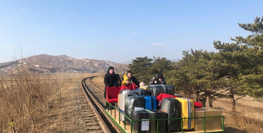 дрезина, российские дипломаты, посольство, рф, россия, кндр, северная корея