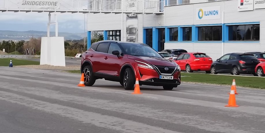 Nissan, Nissan Qashqai, Лосиный тест, Управляемость, Кроссовер, Гибрид, Эксперты, Видео, Авто, Автомобили