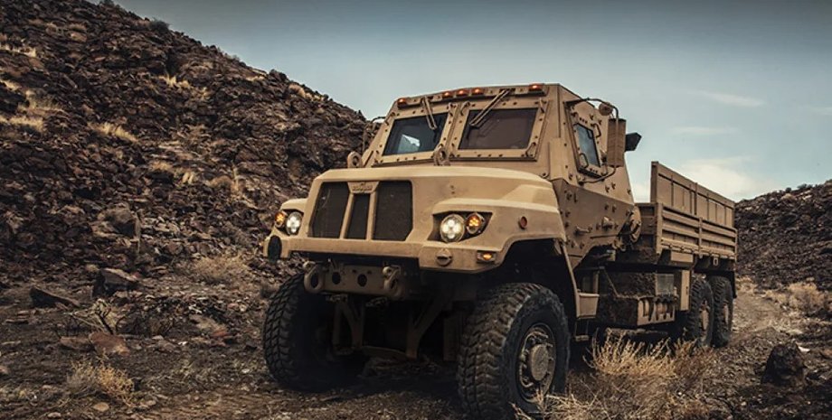 грузовик Oshkosh