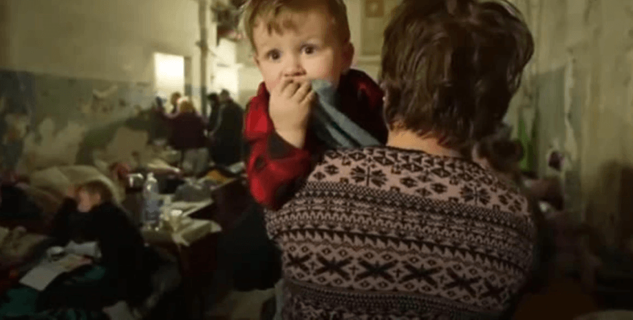 жінка, дитина, бомбосховища, маріуполь