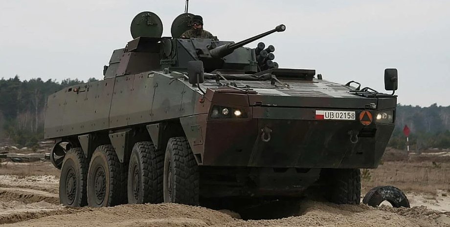 Польська бронемашина Rosomak