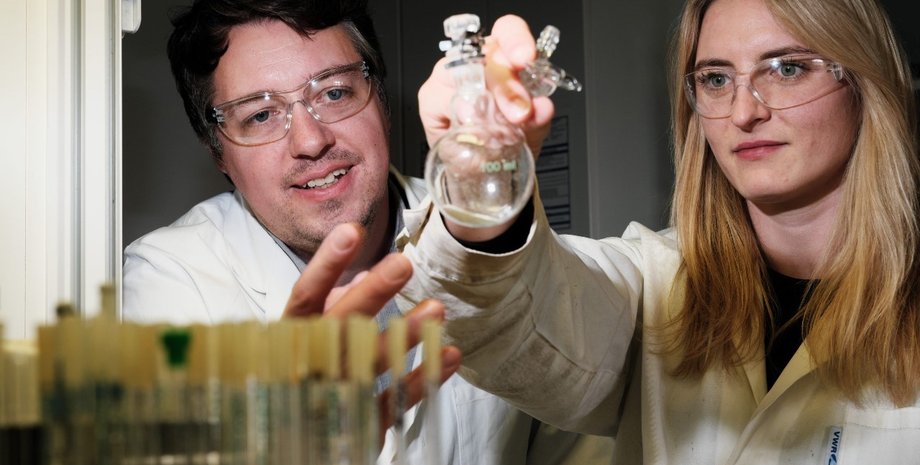 химики, ученые, молекула