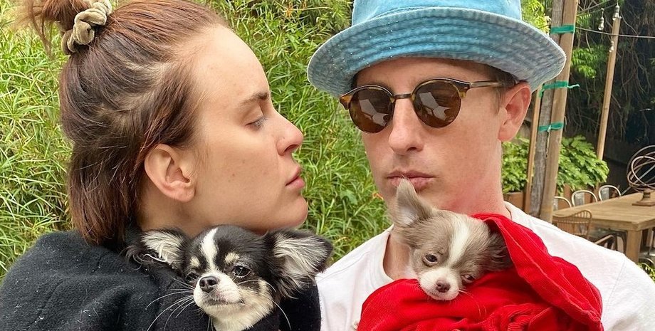 Таллула Уиллис, Диллон Басс, помолвка