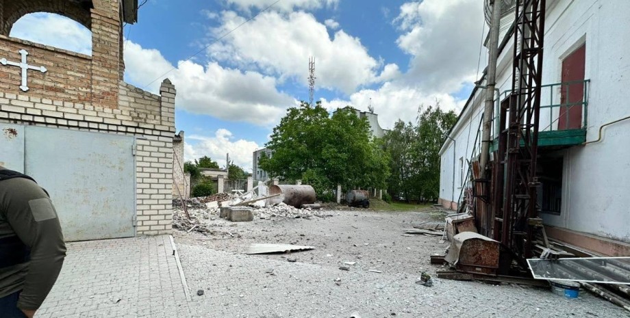 Le matin du 22 février, les Russes ont fait un autre coup - le village du distri...