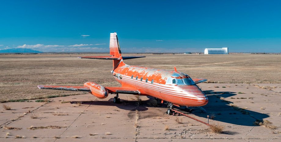 Mecum Auctions, самолет, самолет элвис пресли, элвис пресли, частный самолет