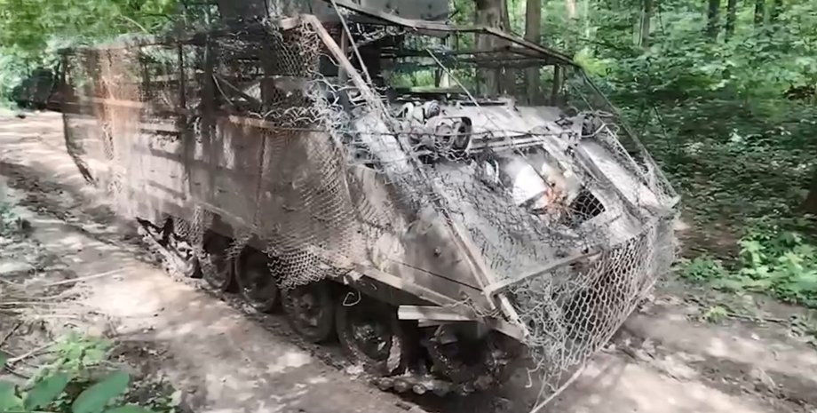 ЗС РФ двічі влучили по БТР М133, який віз пораненого побратима, але бійці "Сталевого кордону" втримали машину та доїхали до лікарів