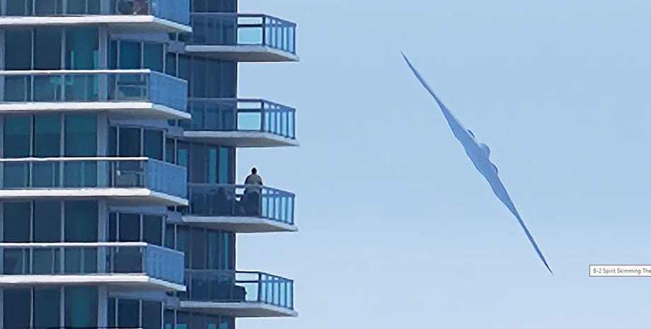Бомбардировщик B-2 Spirit