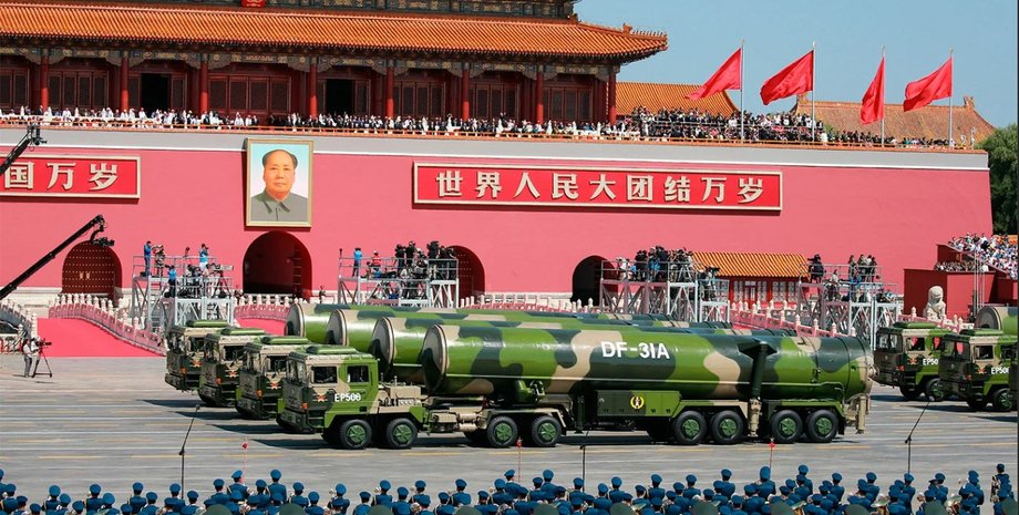 Китай нарощує ядерний арсенал, ядерний арсенал КНР, ядерну зброю КНР, ядерні ракети Китаю.
