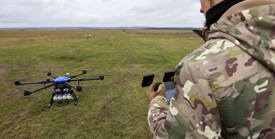 оператор дронів