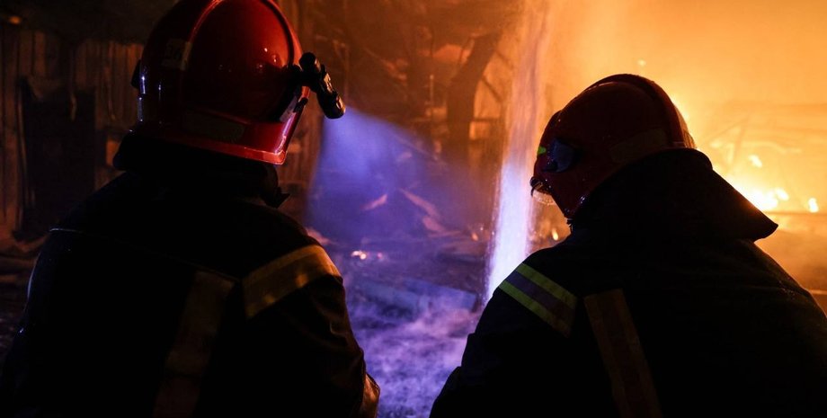 фьото рятувальників ДСНС під час удару РФ по Полтавській області 5 травня