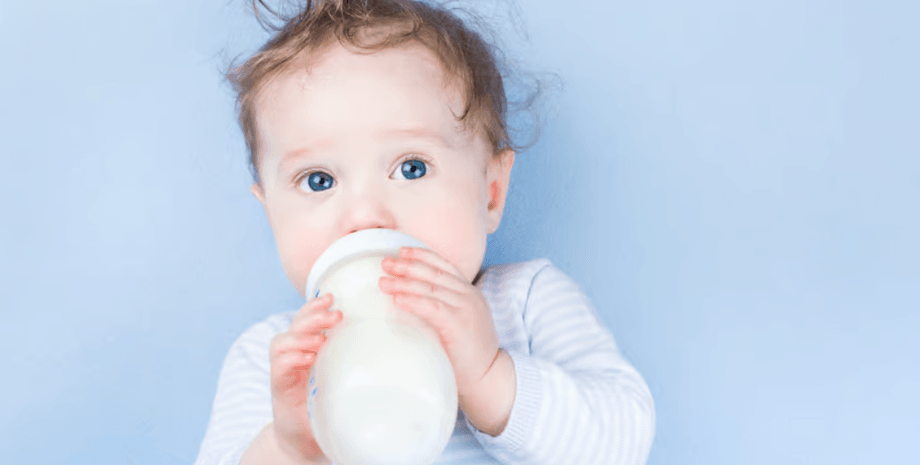 дитяче харчування, малюк, дитина, пляшечка