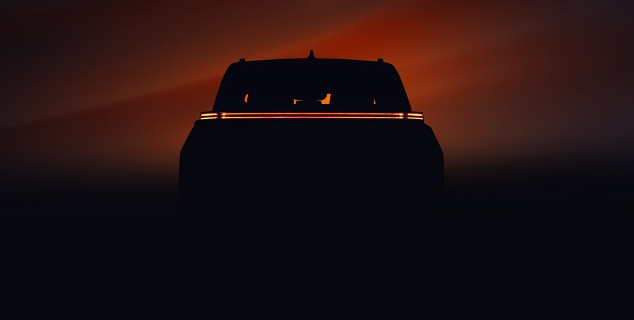 электрокроссовер Toyota