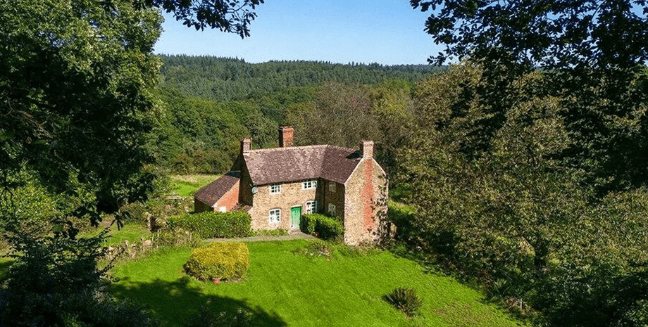 Жуткий дом, жуткий коттедж, коттедж, дом, Англия, Вустершир, графство Вустершир, жуткие фото, жуткие фото, страшные фото