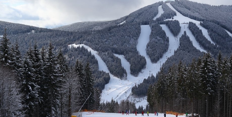 Буковель У Буковелі випав сніг