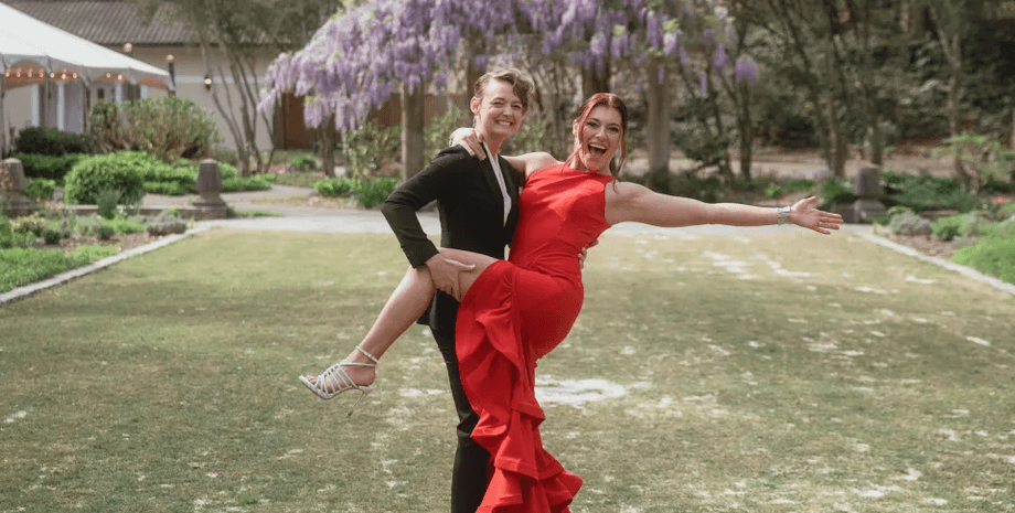 Женщина бросила жениха и вышла замуж за подругу, влюбленные подруги, чувства к подруге, дружба переросла в любовь, замуж за подругу