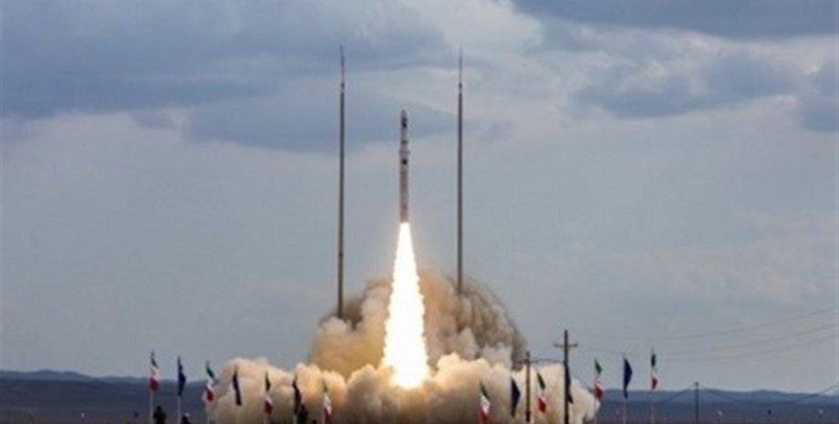 ракета-носій Qaem-100, випробування ракети, ракети Ірану, ядерна програма Ірану, іранський супутник, запуск ракети