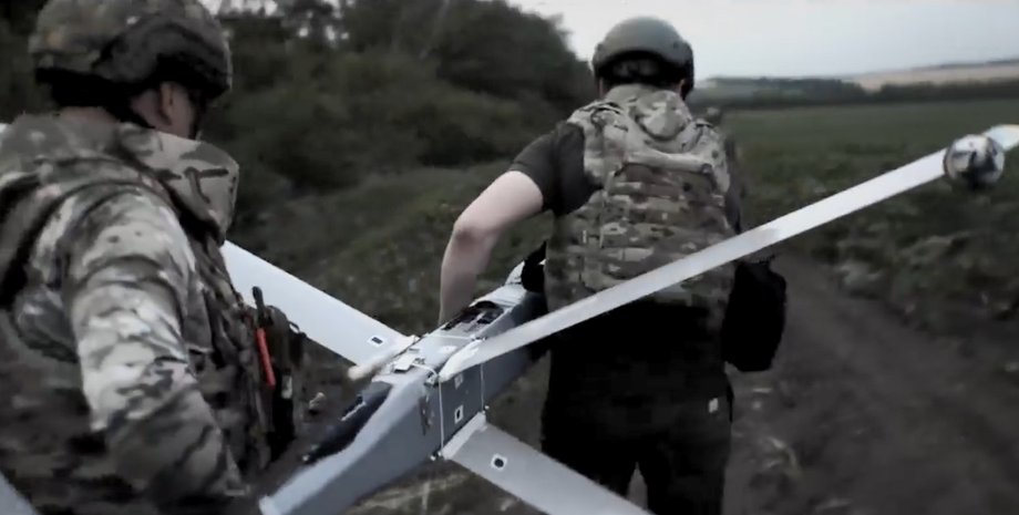 На фронте проверили совместную работу двух немецких дронов Virtus и Quantum Vector