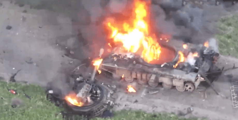 Танк, ЗС РФ, FPV-дрон, БПЛА, фото