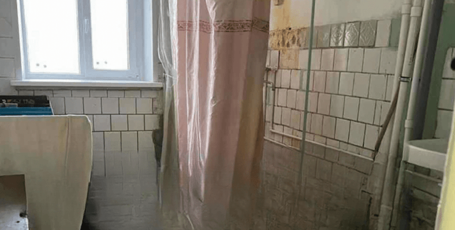 душевая комната в университете