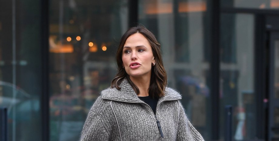 Дженнифер Гарнер, Дженнифер Гарнер стиль, стильный образ на осень 2023, бывшая жена бена аффлека