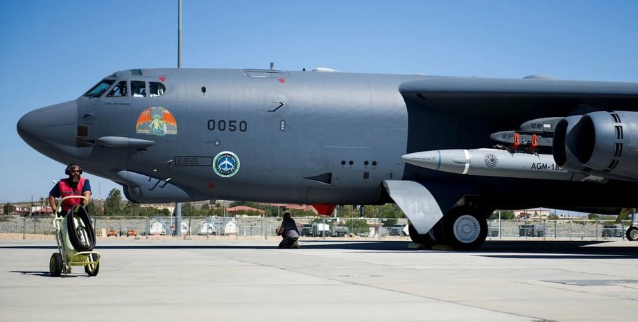 бомбардировщик B-52, гиперзвуковая ракета