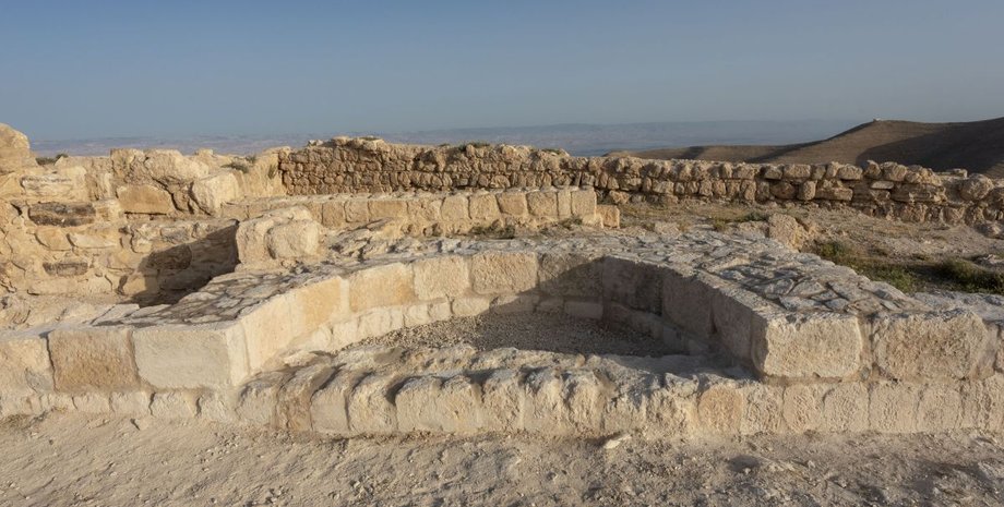 смертельный танцпол, Иоанн Креститель