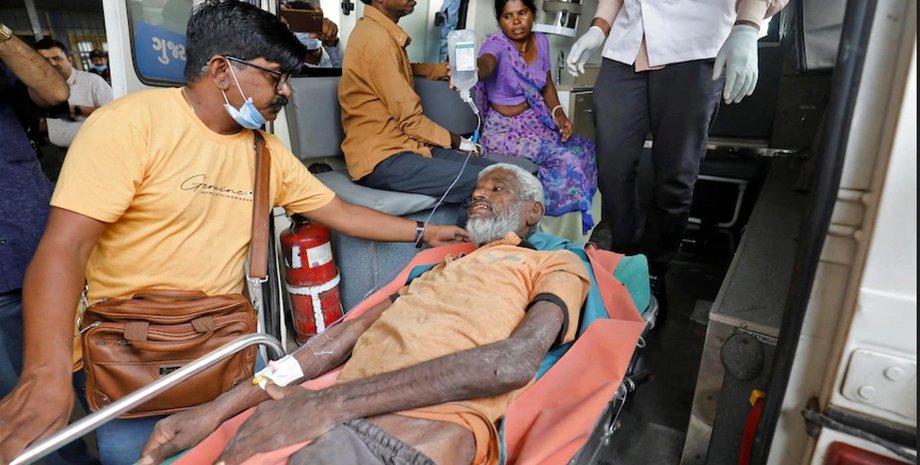 в индии ортавились алкоголем