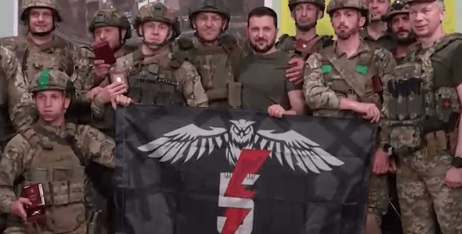 Владимир Зеленский, оперативно-стратегическая группировка войск Хортица, война в Украине