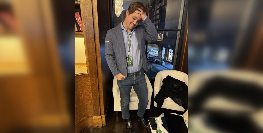 Магнус Карлсен, скандал Магнус Карлсен, Карлсен продает джинсы, скандальные джинсы Карлсена, скандал с джинсами