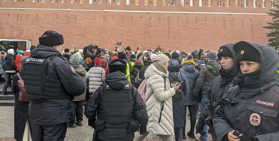 акция протеста, протест женщин мобилизованных, Москва, Россия
