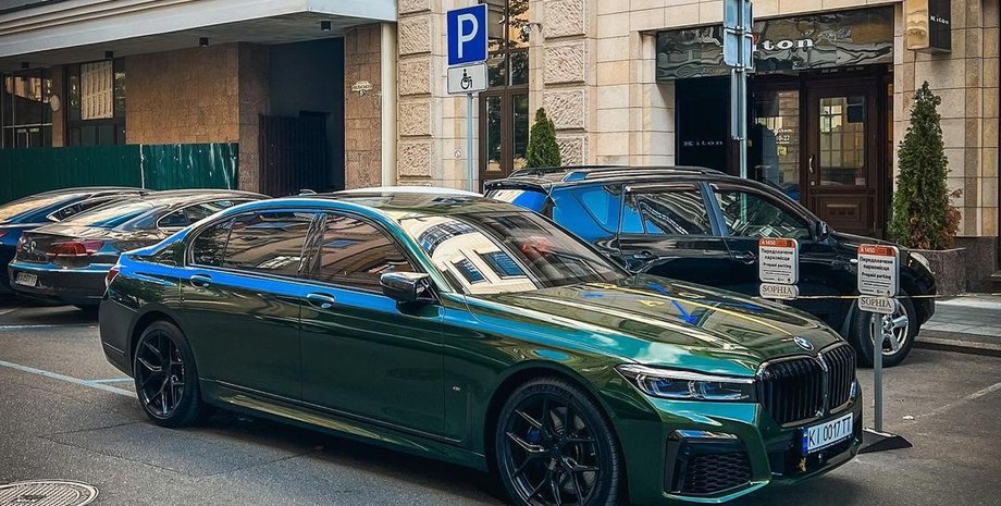 BMW, BMW M760Li, Авто, Автомобили, Седан, Фото, Киев, Украина, Снимки, Александр Усик