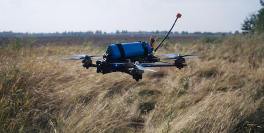 Nach Angaben der Russen könnte ein Laser mit niedrigem Stromverbrauch UAVs mit M...