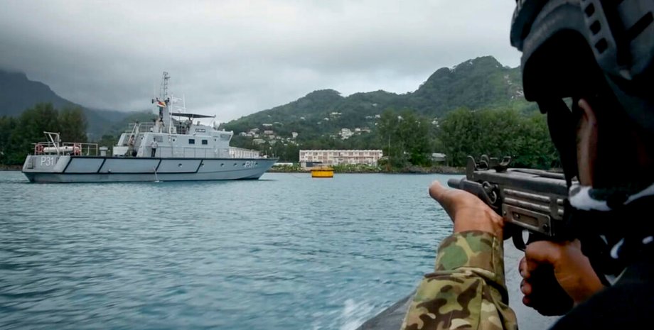 берегова охорона, боротьба з піратами, боротьба з піратством, сейшельські острови, сомалійські пірати, піратські набіги, атаки піратів в Африці, піратські атаки, сейшели