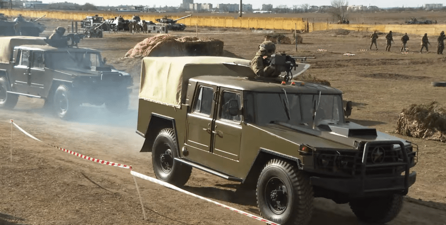 бойова машина на маневрах, Transvee, Humvee, Придністров'я, саморобні автомобілі, військові автомобілі