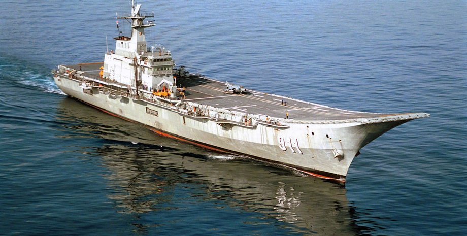 таиландский авианосец Чакри Нарубет/Фото:US Navy