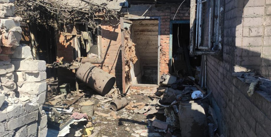 Разрушения из-за обстрела ВС РФ, фото