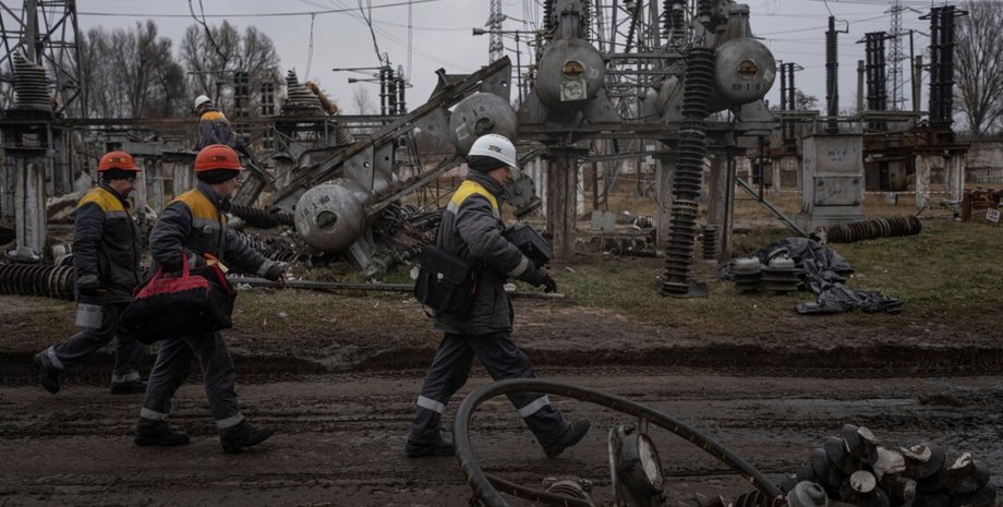 ДТЭК, работники, электрики, Украина, обстрел