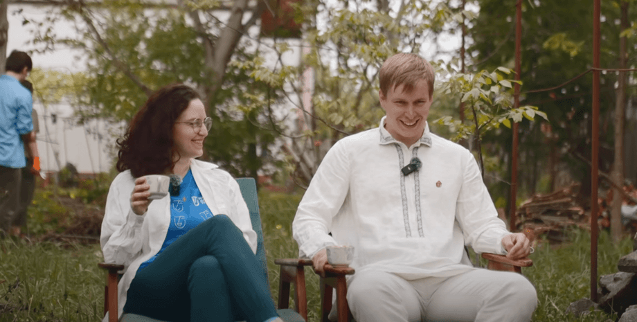 пара переїхала з Києва в село