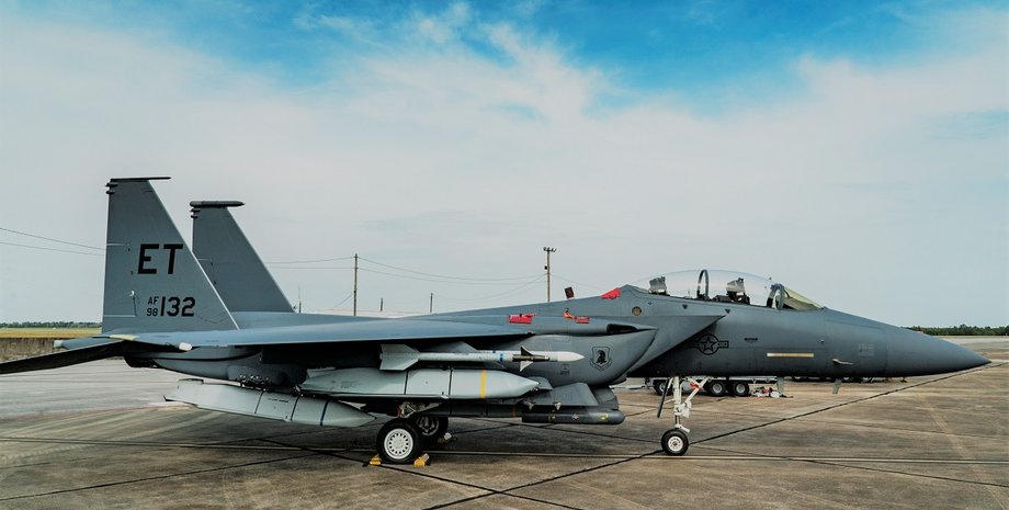 Винищувач-бомбардувальник F-15E