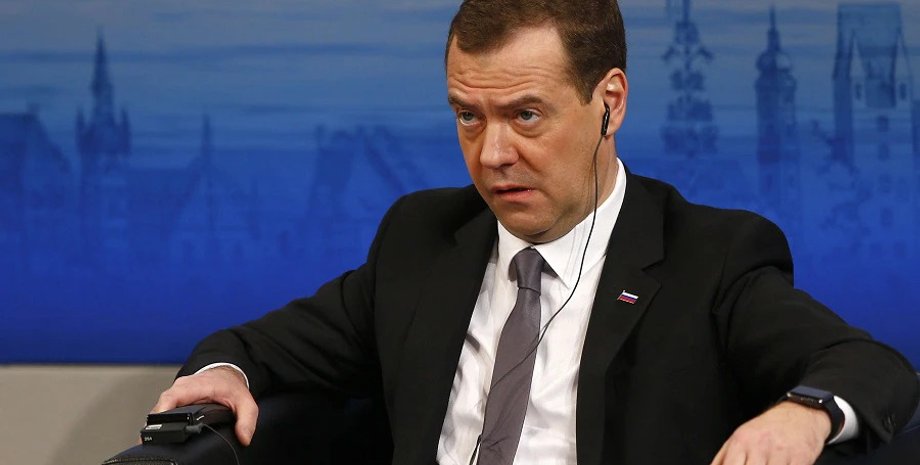 Заместитель председателя Совета безопасности РФ Дмитрий Медведев, Медведев о западном оружии, Медведев об ударах по РФ, Медведев мировая война, Медведев ядерная война, Медведев ядерный удар