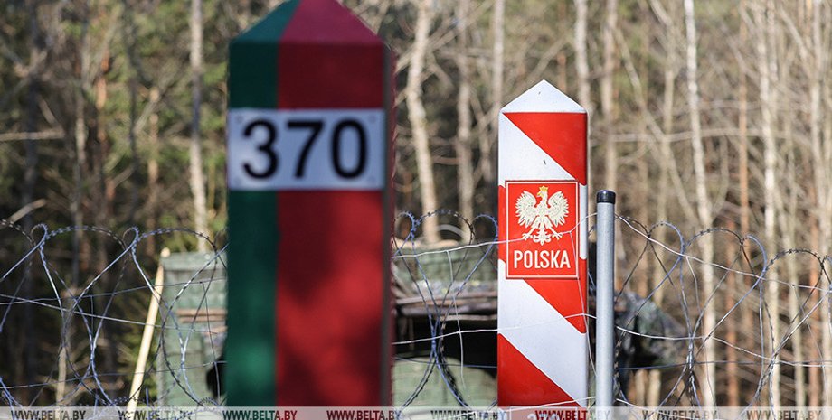 кордон Польщі з Білоруссю, прикордонні стовпи