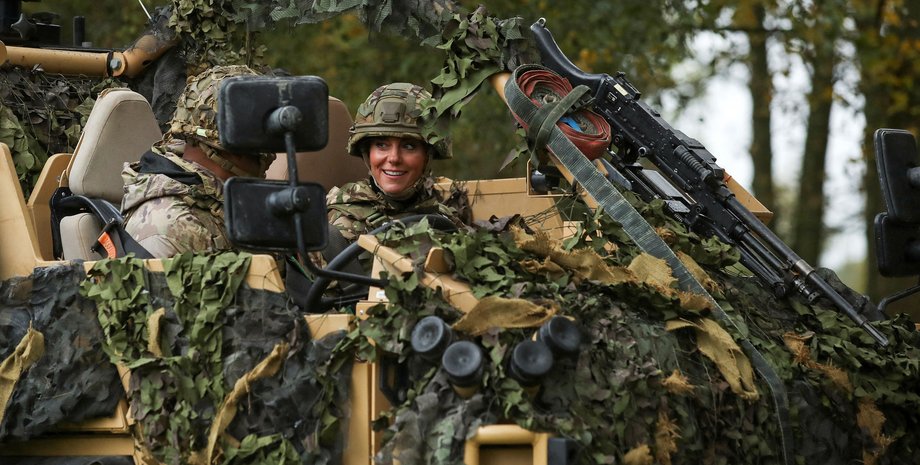 БРДМ Jackal-2, Кейт Миддлтон, бронетранспортер