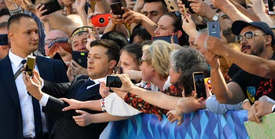 опрос, соцопрос КМИС, рейтинг, доверия, политики, зеленский