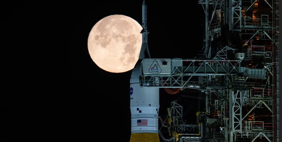 артемида 2 Луна NASA