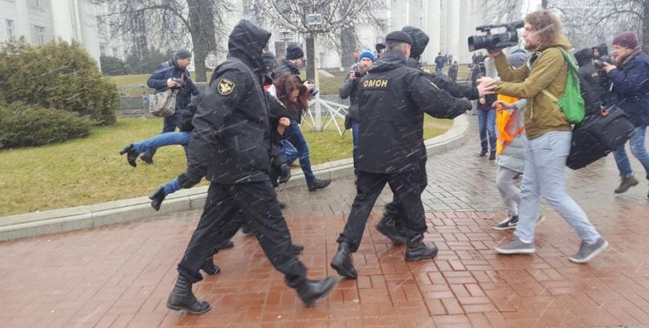 Задержания в Минске / Фото: twitter.com/berdynskykh_k