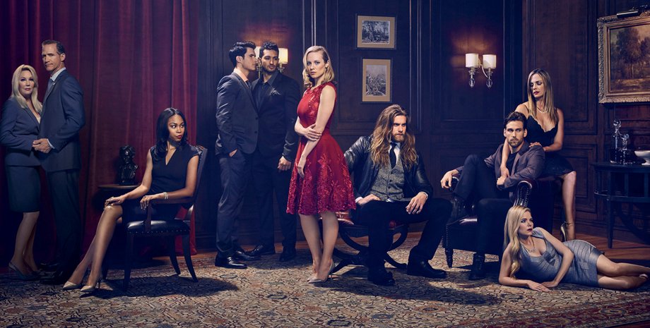 Кадр из сериала "Слишком близко к дому"