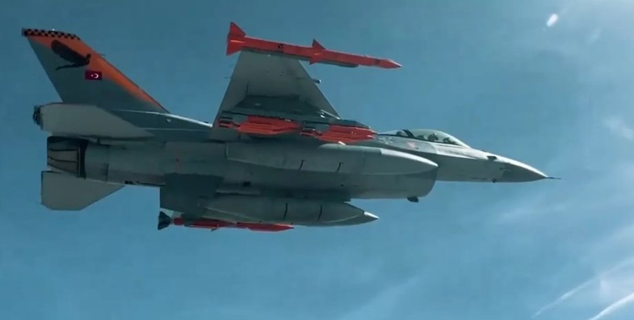 F-16 c авиабомбой TOLUN