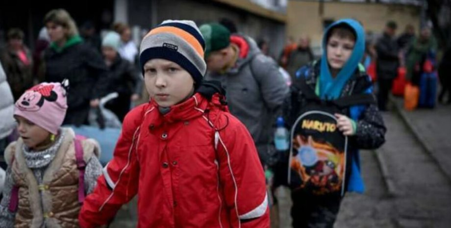 Według centrum drogi narodowej, ze względu na rodziców tych dzieci, rosyjscy naj...